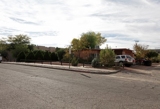 523-535 N Norris Ave in Tucson, AZ - Building Photo - Building Photo