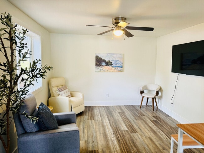 104 Smythe St