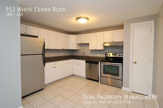 912 White Cedar Blvd in Portsmouth, NH - Building Photo - Building Photo