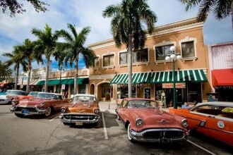 2126 Arthur St in Hollywood, FL - Building Photo - Building Photo