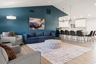 15638 N 41st Pl, Unit ID1068374P in Phoenix, AZ - Building Photo - Building Photo