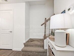 4027 Zilker Park Dr in Charlotte, NC - Building Photo - Building Photo