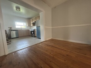 2141 Bradley Ave in Louisville, KY - Building Photo - Building Photo