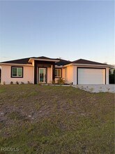 2201 Kismet Pkwy E in Cape Coral, FL - Building Photo - Building Photo