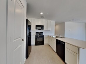 3712 Los Cabos Dr, Unit 2204 in Mustang, OK - Foto de edificio - Building Photo