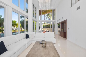 1000 S Ocean Blvd in Boca Raton, FL - Building Photo - Building Photo