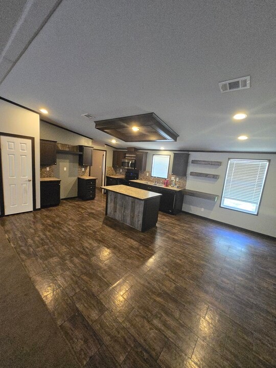 559 Private Rd 1507 in Bandera, TX - Building Photo