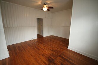 1 W Knox St-Unit -A in Durham, NC - Building Photo - Building Photo