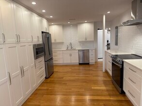 82 Lancaster Terrace in Brookline, MA - Building Photo - Building Photo