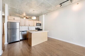 1720 S Michigan Ave in Chicago, IL - Building Photo - Building Photo