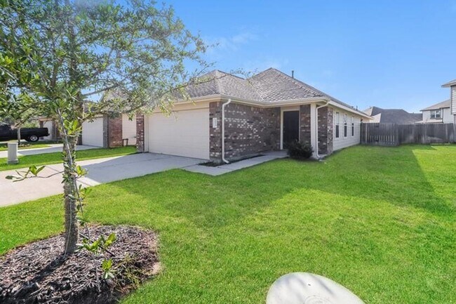 2014 East Chunk Dr in Conroe, TX - Building Photo - Building Photo