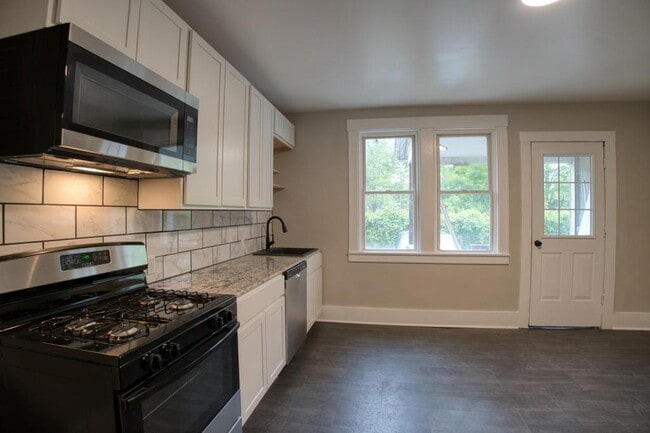 property at 4013 Bell St