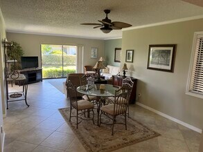 3215 S Lakeview Cir in Fort Pierce, FL - Building Photo - Building Photo