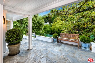 1440 Stone Canyon Rd in Los Angeles, CA - Building Photo - Building Photo