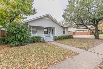 5237 Collinwood Ave in Fort Worth, TX - Building Photo - Building Photo