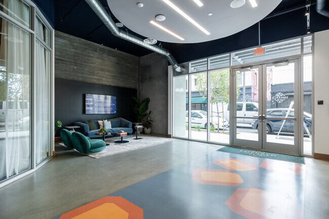 Emerald in Los Angeles, CA - Foto de edificio - Building Photo