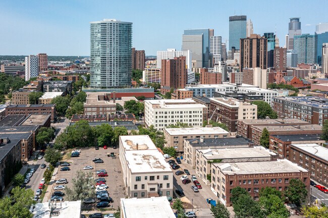 116 Oak Grove St – Oak Grove Downtown in Minneapolis, MN - Building Photo - Building Photo
