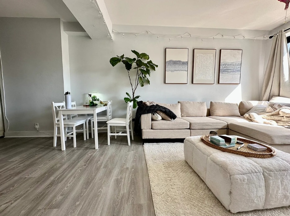 17 Bay State Rd, Unit 11D in Boston, MA - Building Photo