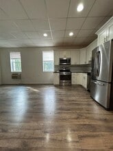 61 Kansas St, Unit 3C in Hackensack, NJ - Building Photo - Building Photo