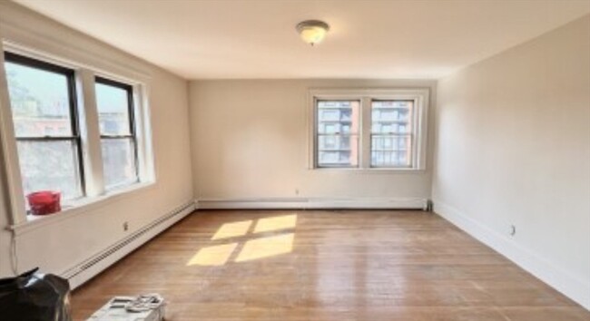 269 Newbury St, Unit 3 in Boston, MA - Building Photo - Building Photo