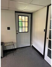 200 Old Stonebridge Rd, Unit Cozy Walkout Basement in Wayland, MA - Building Photo - Building Photo