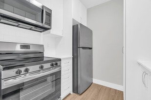 1220 Hamilton St in Cambridge, ON - Building Photo