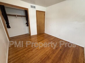 5836 N 75th St in Milwaukee, WI - Building Photo - Building Photo