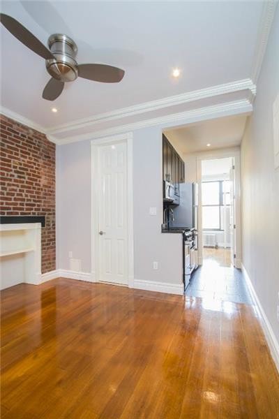 221 Mott St-Unit -11a in New York, NY - Building Photo