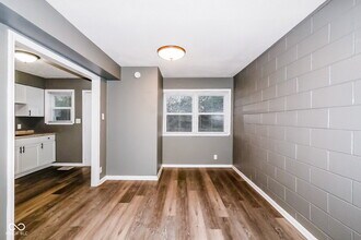 6062 E 16th St in Indianapolis, IN - Building Photo - Building Photo