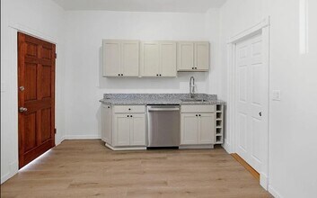 868 Huntington Ave in Boston, MA - Foto de edificio - Building Photo