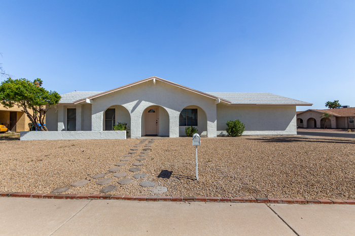 4529 N 105th Ave in Phoenix, AZ - Building Photo