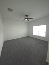 10715 New Morning Dr in Tampa, FL - Building Photo - Building Photo