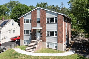 275 Grand in Leonia, NJ - Building Photo