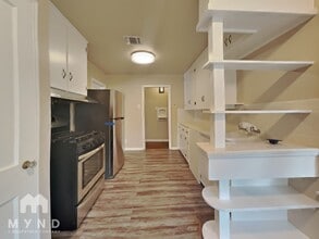 206 Babcock Rd in San Antonio, TX - Building Photo - Building Photo