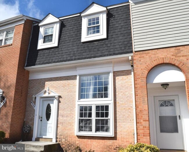 property at 9180 Laurelwood Ct