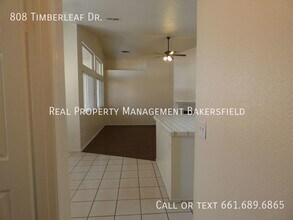 808 Timberleaf Dr in Bakersfield, CA - Building Photo - Building Photo