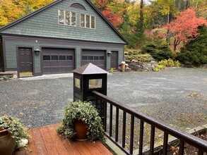 1490 Beaver Meadow Rd-Unit -House in Norwich, VT - Building Photo - Building Photo