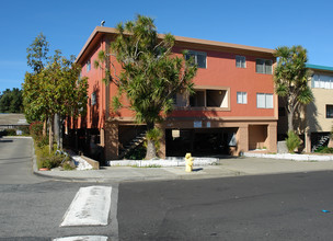 1530 Briggs St in Daly City, CA - Building Photo - Building Photo