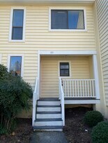 1711 Early Settlers Rd, Unit 1711 in North Chesterfield, VA - Building Photo