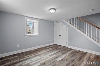 38 Soundview Ave in Stamford, CT - Building Photo - Building Photo