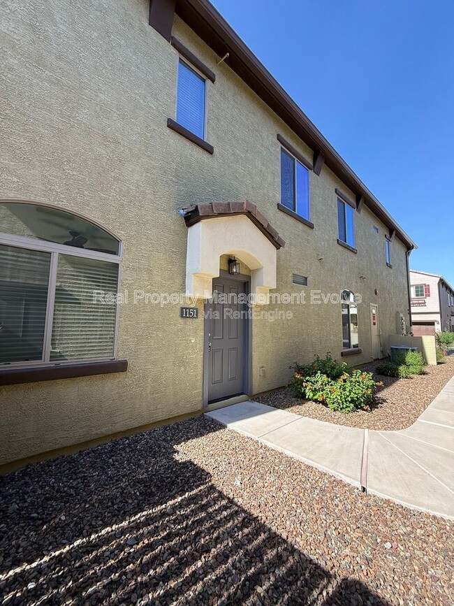 2725 E Mine Creek Rd in Phoenix, AZ - Building Photo - Building Photo