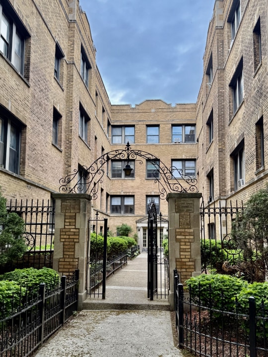 3406 W Carmen Ave in Chicago, IL - Building Photo