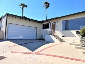 2501 Graysby Ave in Los Angeles, CA - Building Photo - Building Photo