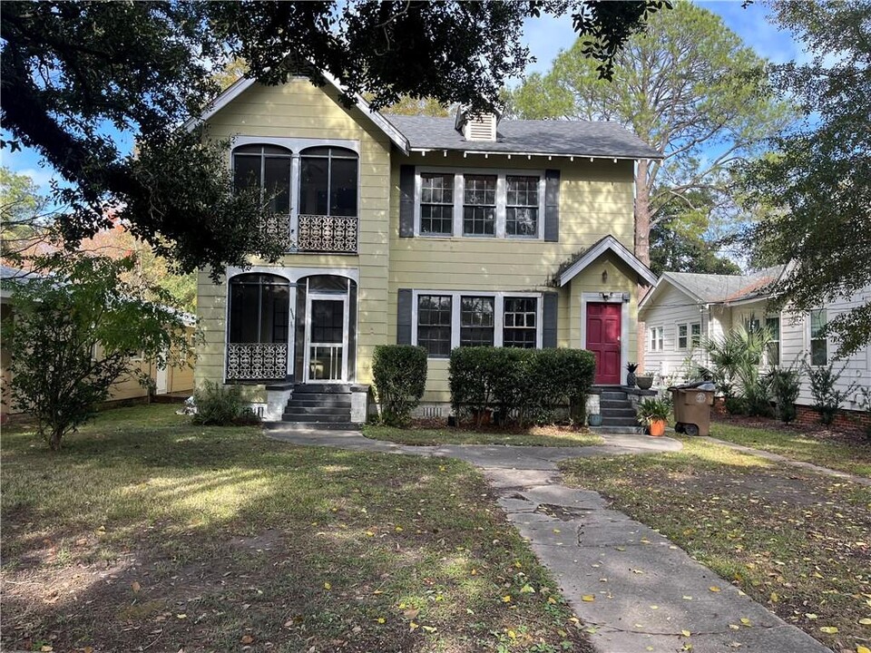 1910 Myrtle Ave in Mobile, AL - Building Photo