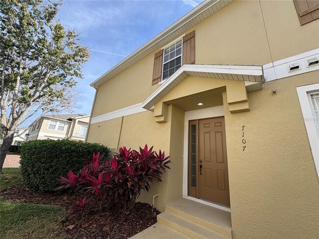 property at 7107 Harmony Square Dr S