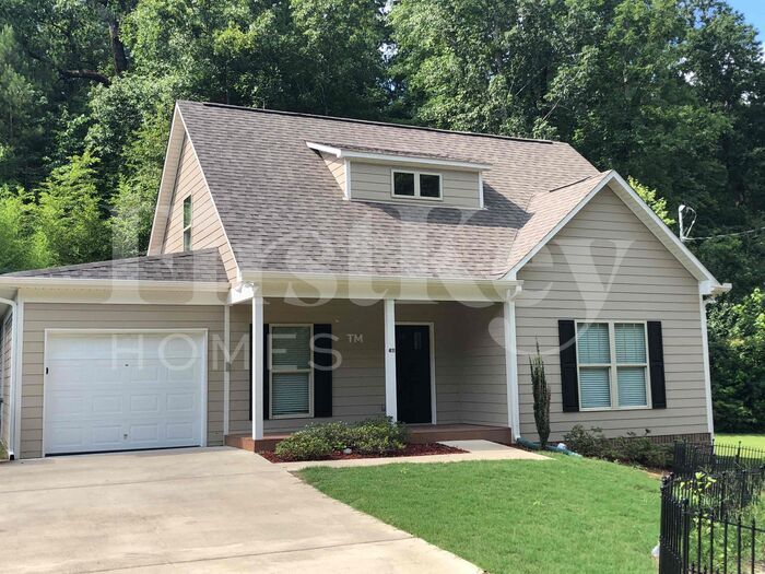 411 Odum Rd in Gardendale, AL - Building Photo