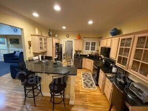 7107 Long Boat Cir in Wilmington, NC - Building Photo - Building Photo