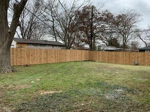 327 Andover Dr in Mesquite, TX - Building Photo - Building Photo