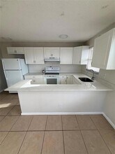 1235 W River Dr, Unit 3 in Margate, FL - Building Photo - Building Photo