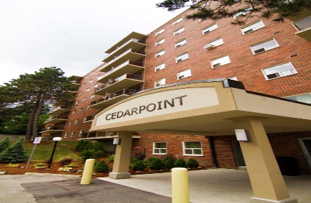 Cedarpoint Apartments in Cambridge, ON - Building Photo